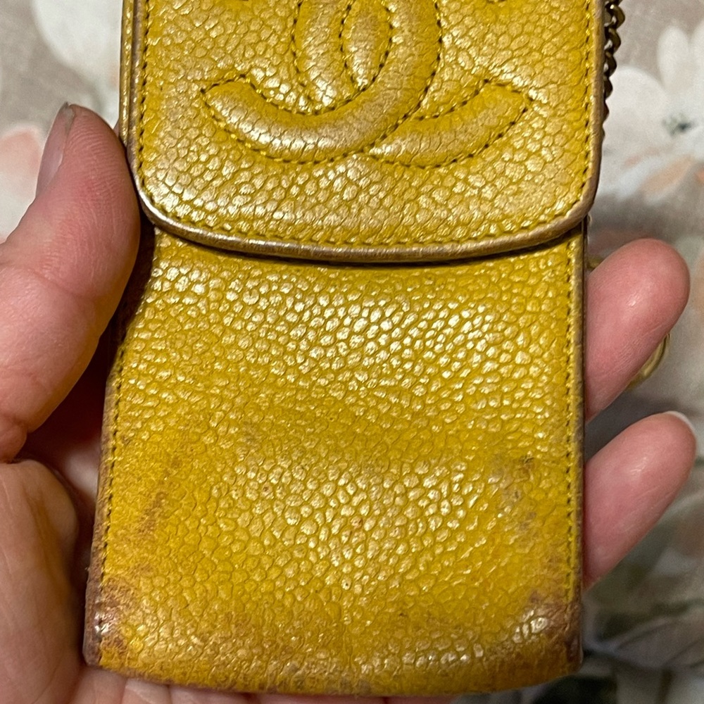 Chanel - Picture 8 of 10